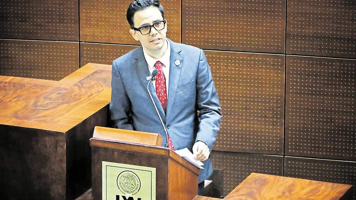 Rodrigo Reyes Mugüerza durante comparecencia